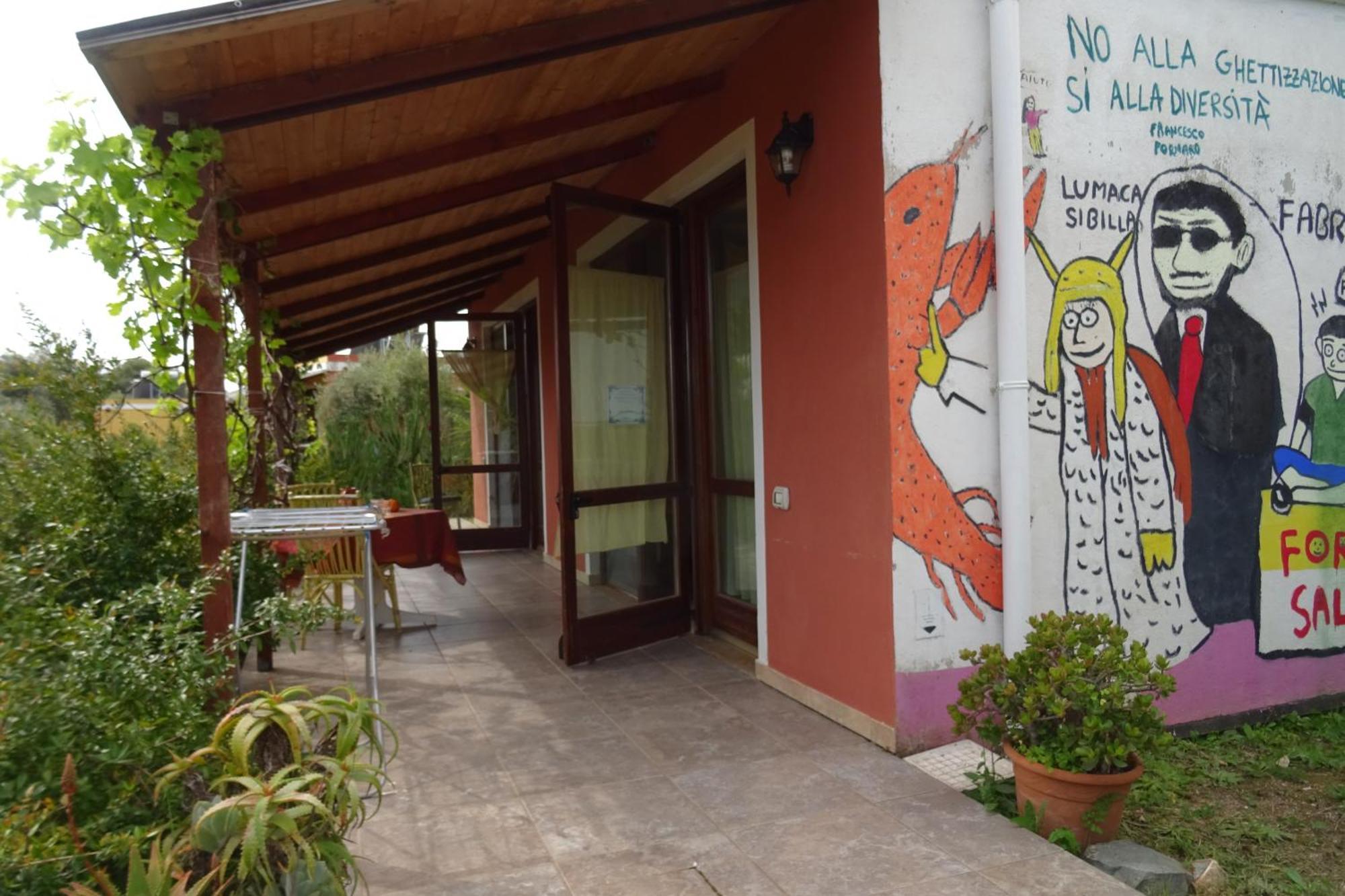 B&B Casa Per Ferie Villaggiocarovana Castiadas Bagian luar foto