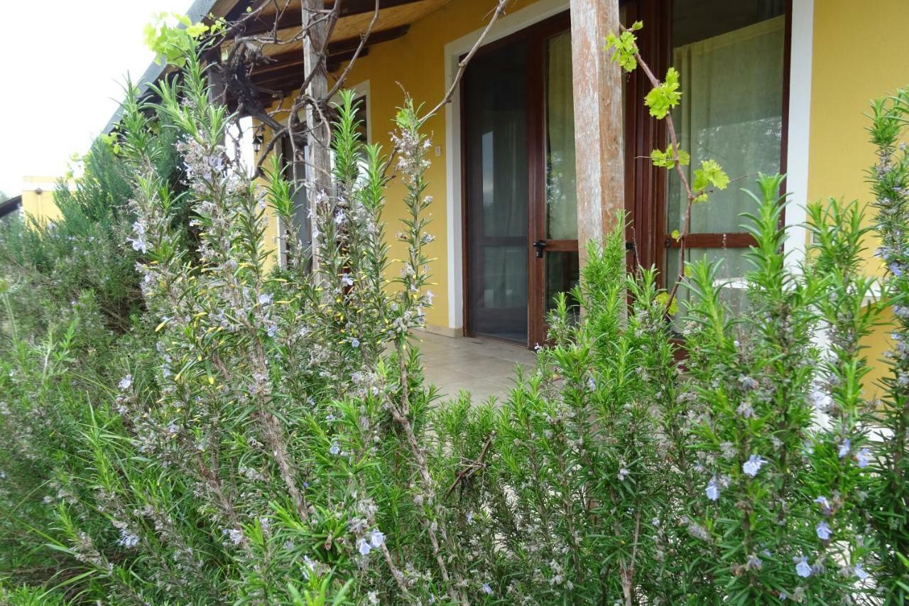 B&B Casa Per Ferie Villaggiocarovana Castiadas Bagian luar foto