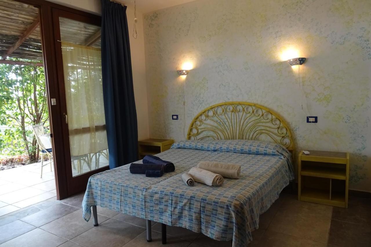 B&B Casa Per Ferie Villaggiocarovana Castiadas Bagian luar foto